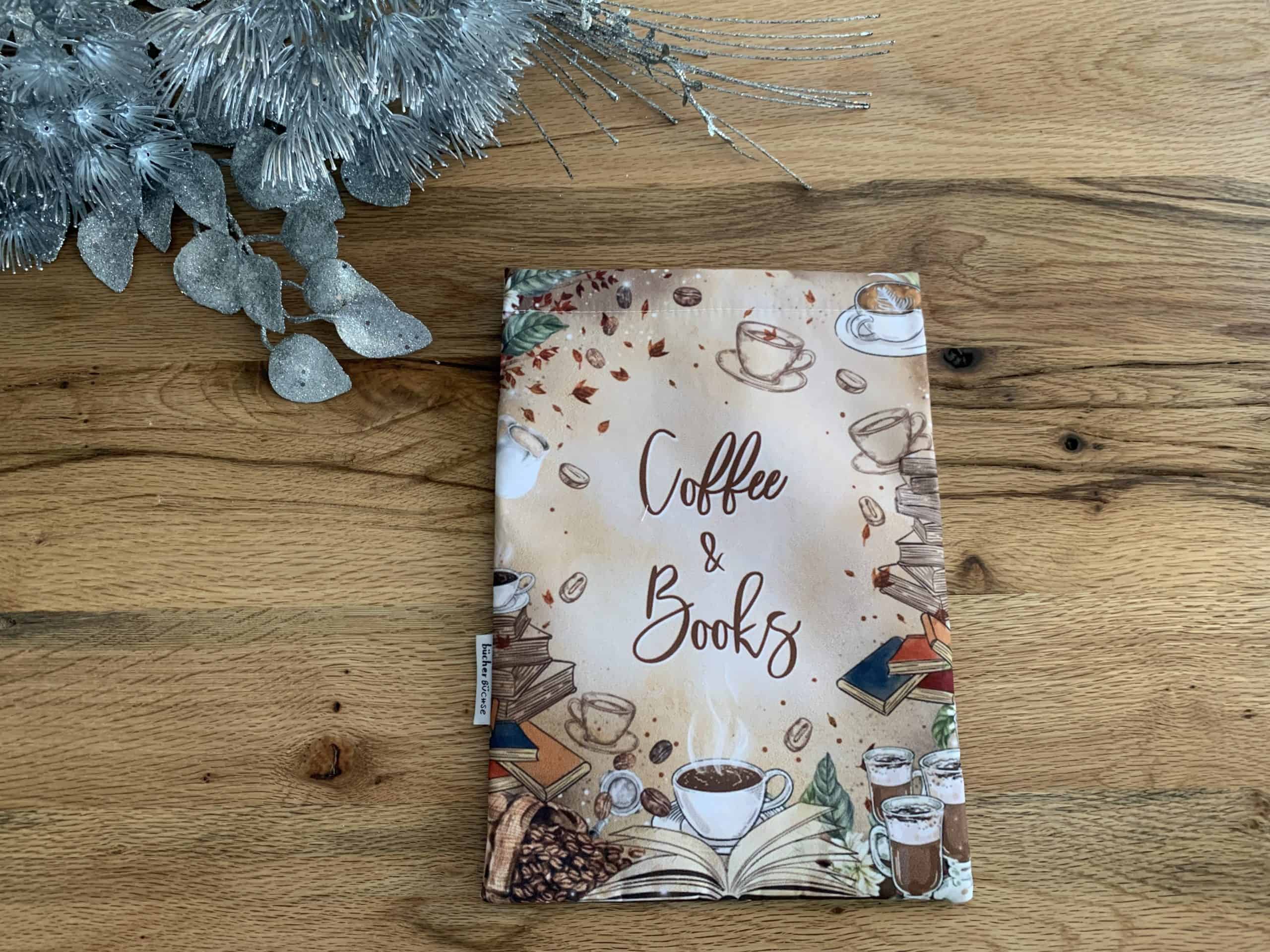 Buchhülle "Coffee &amp; Books" von @azura.arts