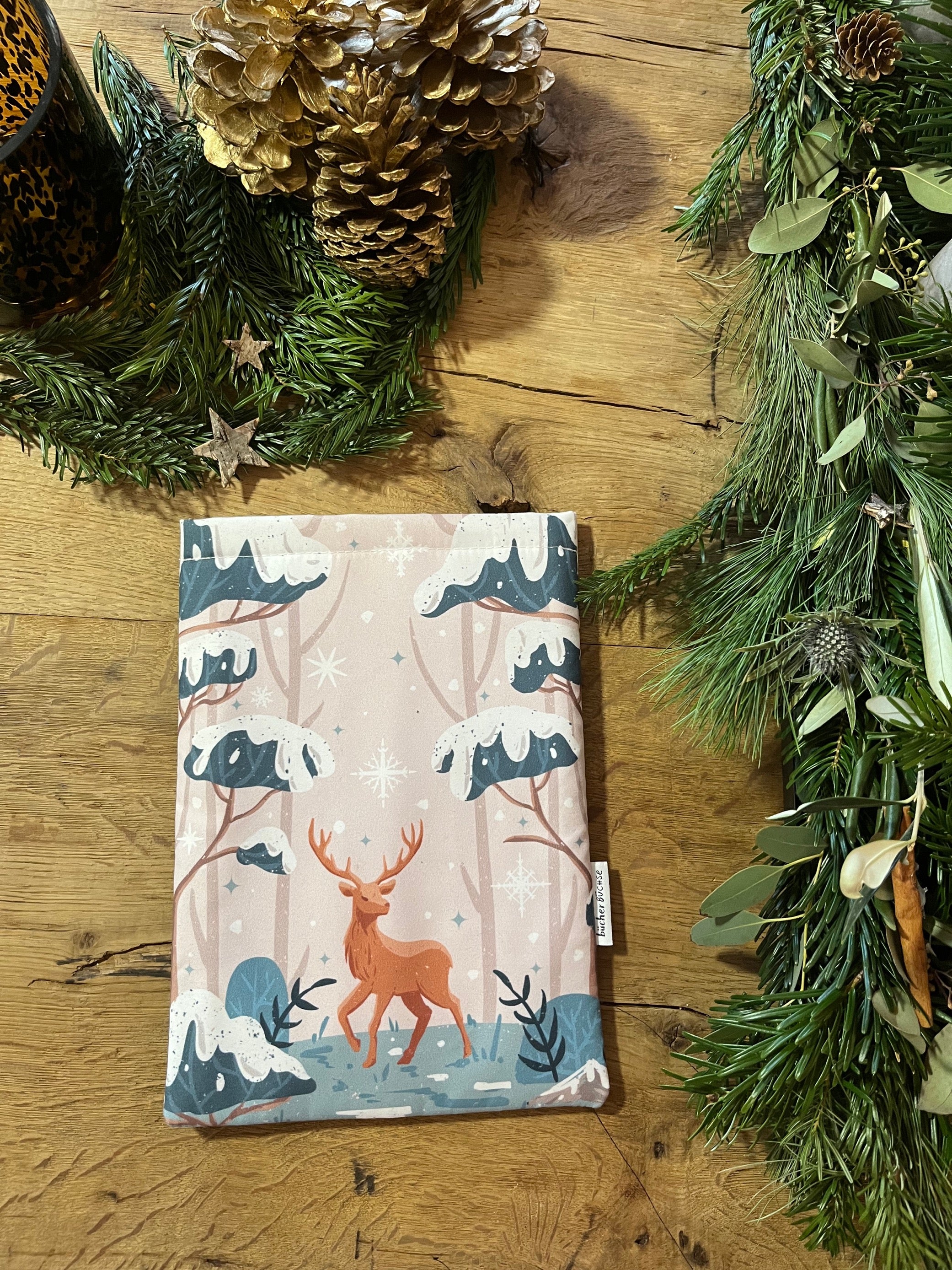 Buchhülle "Cozy Winter" von @carmen.dmdesign